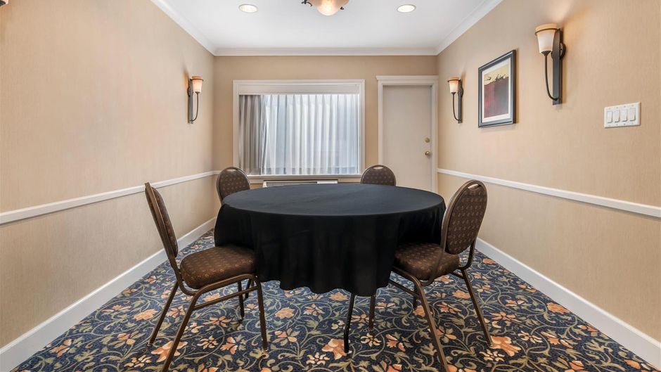 Best Western Plus Columbia River Hotel Meeting