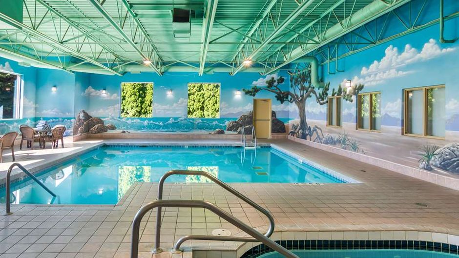 Best Western Plus Sunrise Inn Pool