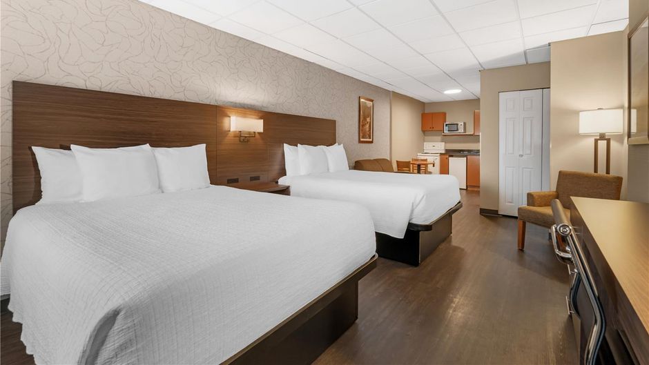 Best Western Plus Mission City Lodge Room