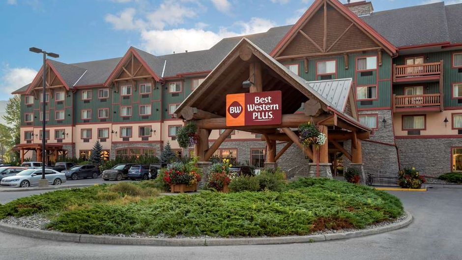 Best Western Plus Fernie Mountain Lodge Exterior