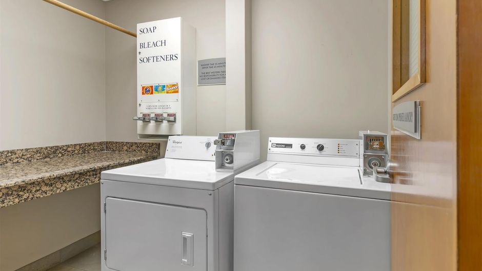Best Western Plus Pembina Inn & Suites Other