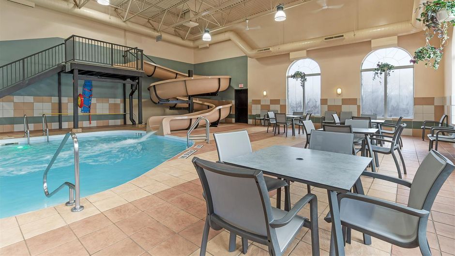 Best Western Plus Pembina Inn & Suites Pool