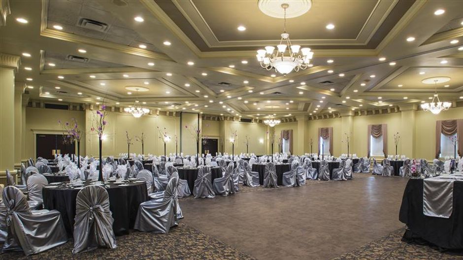 Best Western Plus Winnipeg Airport Hotel Ballroom