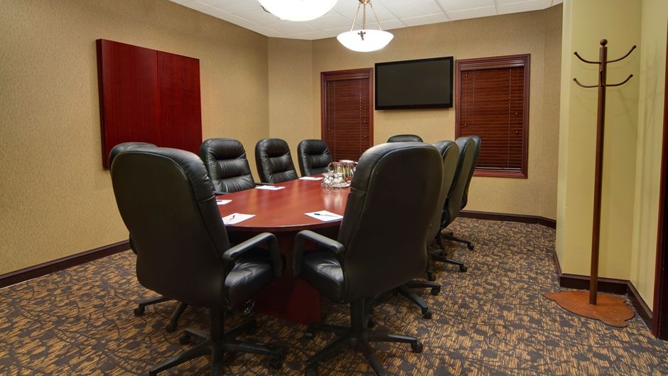 Best Western Plus Winnipeg Airport Hotel Meeting