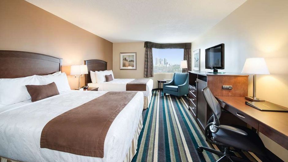 Best Western Plus Winnipeg Airport Hotel Room