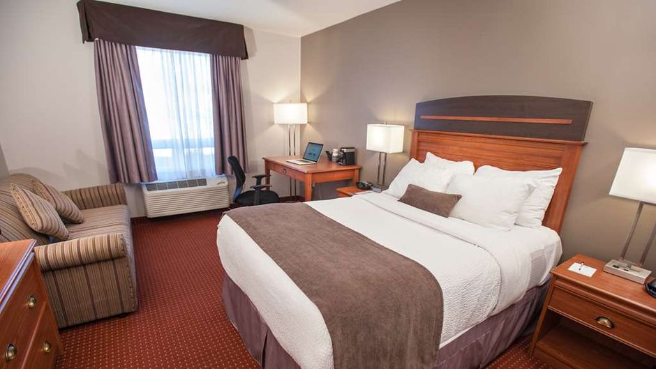 Best Western Plus Moncton Room