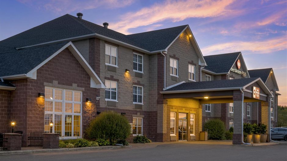 Best Western Plus Grand Sault Htl Suites Exterior
