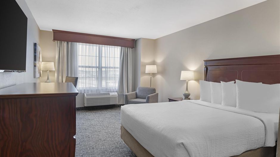 Best Western Plus Grand Sault Htl Suites Room