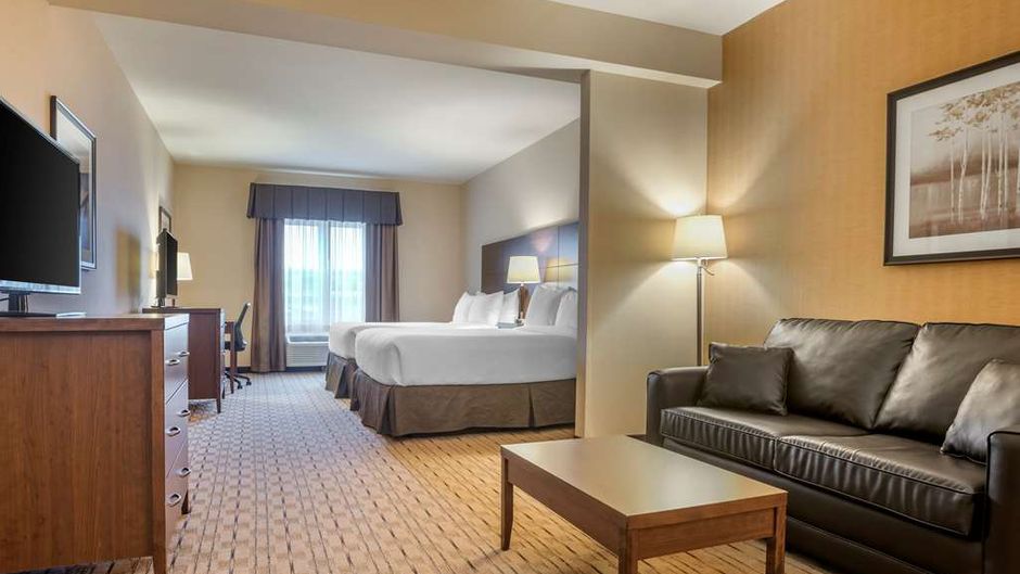 Best Western Plus Bathurst Hotel & Stes Room