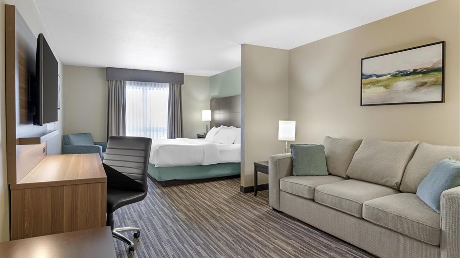 Best Western Plus Dartmouth Hotel & Stes Room