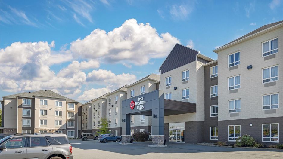 Best Western Plus Dartmouth Hotel & Stes Exterior