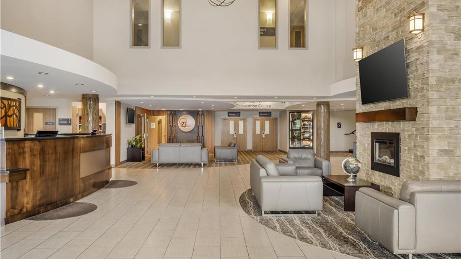 Best Western Plus Bridgewater Hotel Lobby