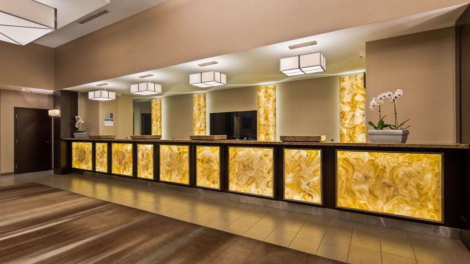 Best Western Plus Lamplighter Inn & Conf Lobby