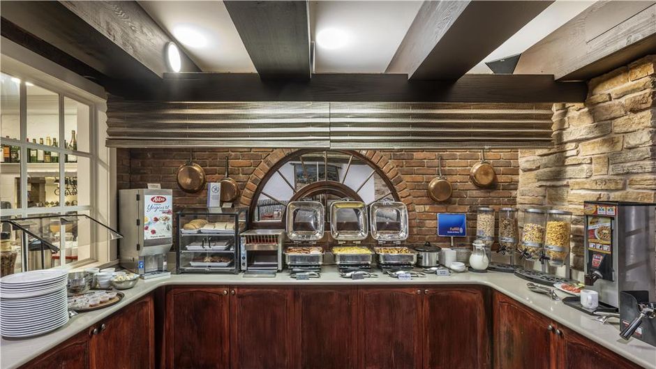 Best Western Fireside Inn Restaurant