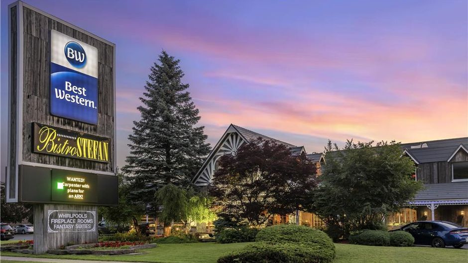 Best Western Fireside Inn Exterior