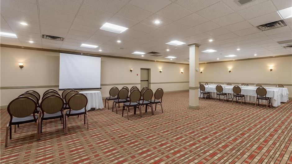 Best Western Parkway Inn & Conf Centre Meeting
