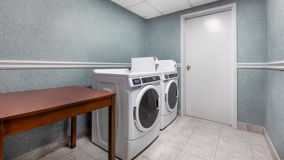 Best Western Belleville Other