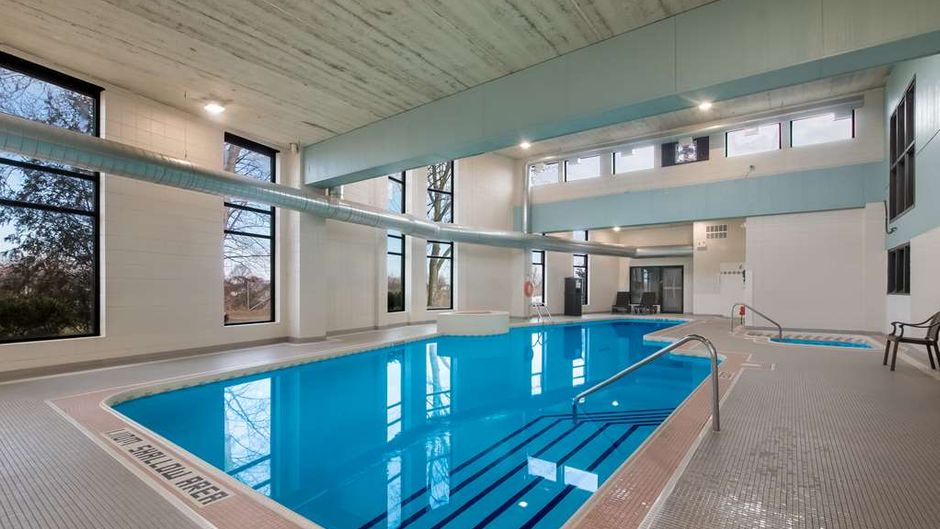 Best Western Brantford Hotel and Conf Pool