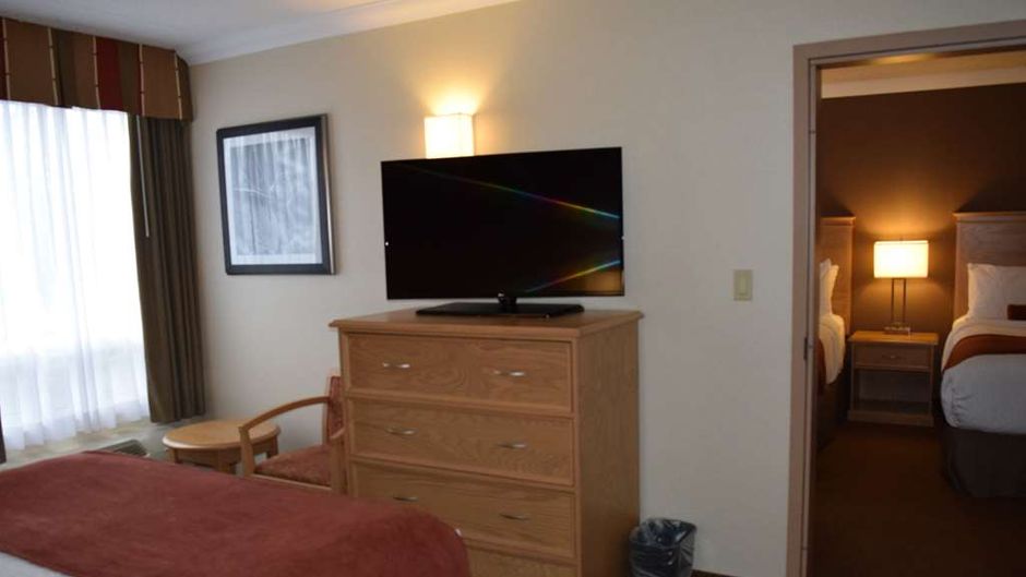 Best Western Plus Cobourg Inn & Conv Ctr Suite