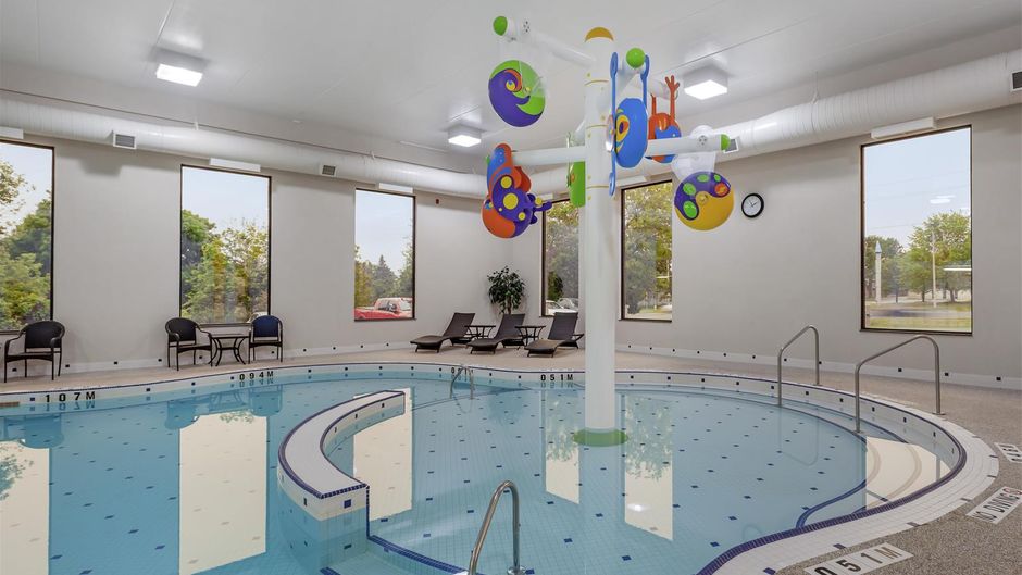 Best Western Plus Cobourg Inn & Conv Ctr Pool