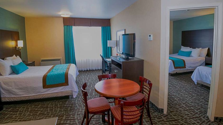 Best Western Plus Barrie Suite