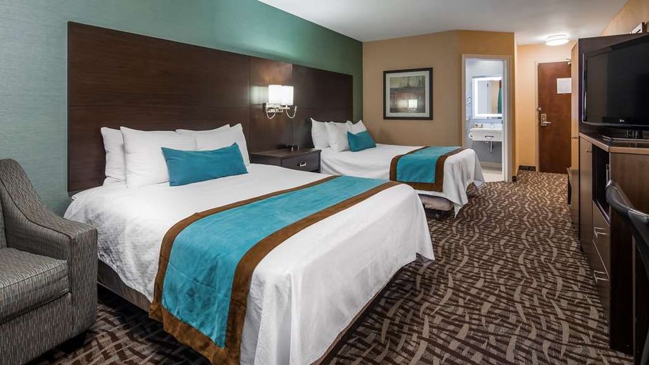 Best Western Plus Barrie Room