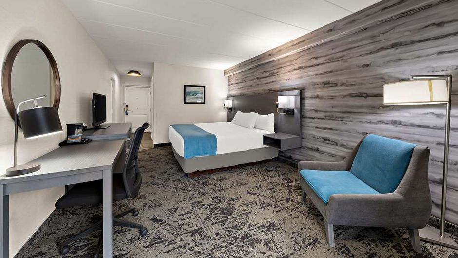 Best Western Parkway Hotel Toronto North Room