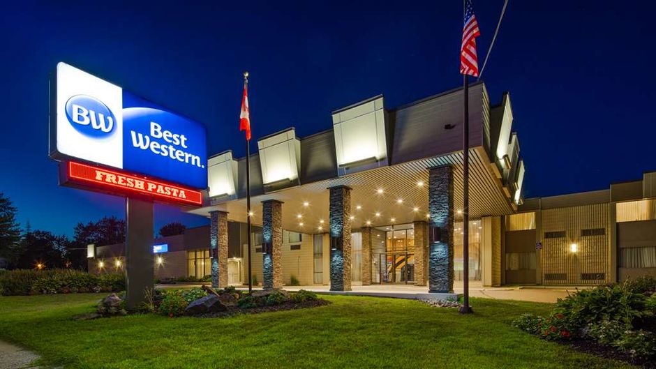Best Western North Bay Exterior