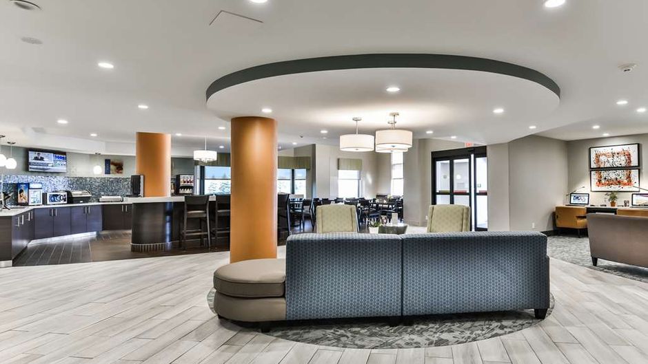 Best Western Plus Cambridge Hotel Lobby