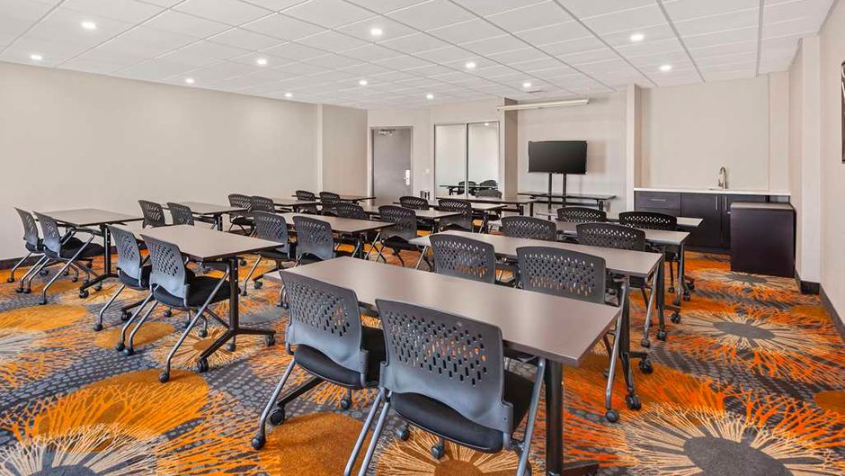 Best Western Plus Executive Inn Meeting
