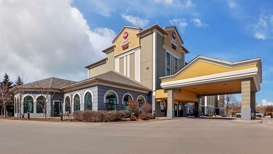 Best Western Plus Executive Inn Exterior