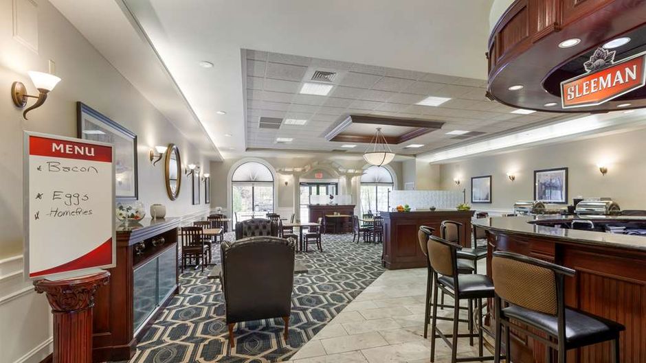 Best Western Plus Orillia Hotel Restaurant