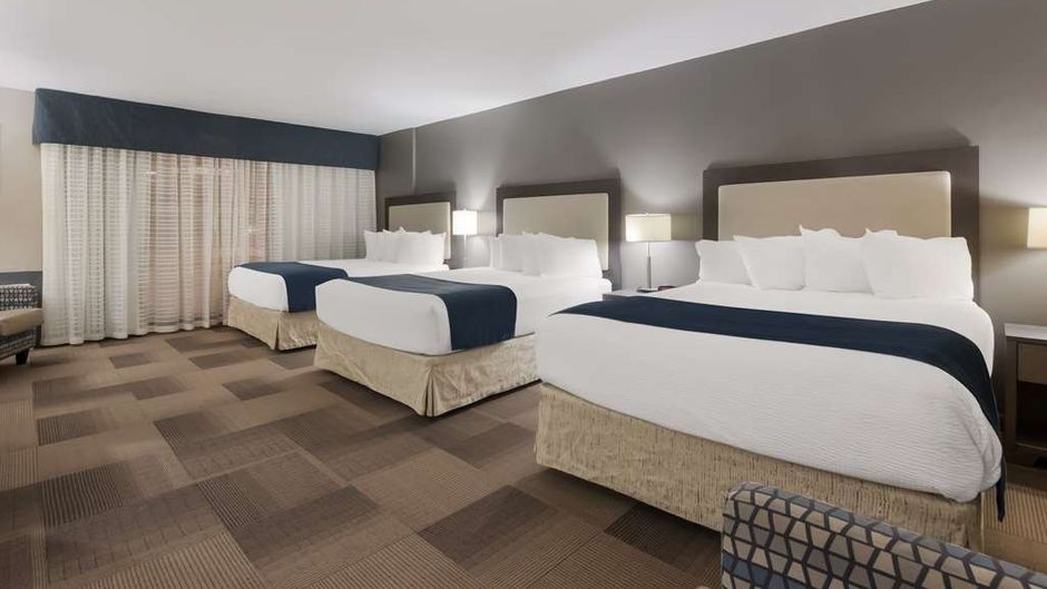 Best Western St Catharines Hotel Room