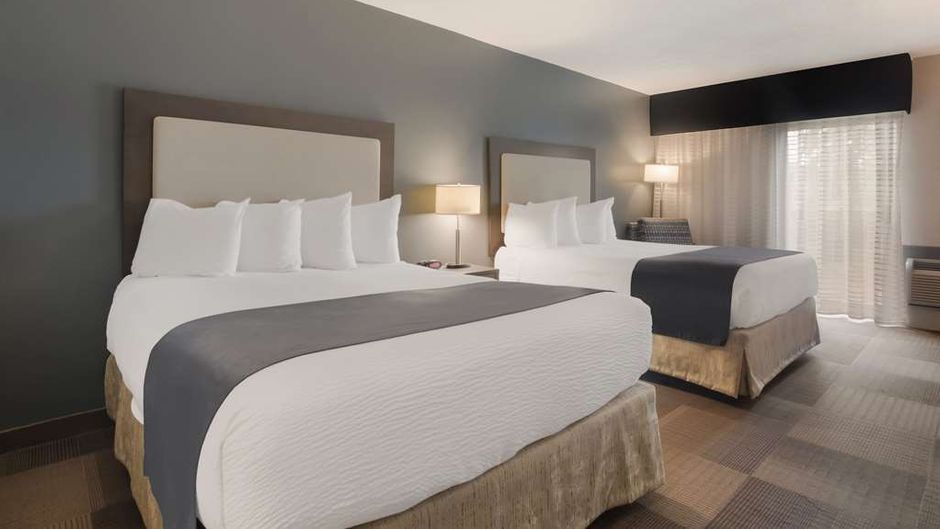 Best Western St Catharines Hotel Room