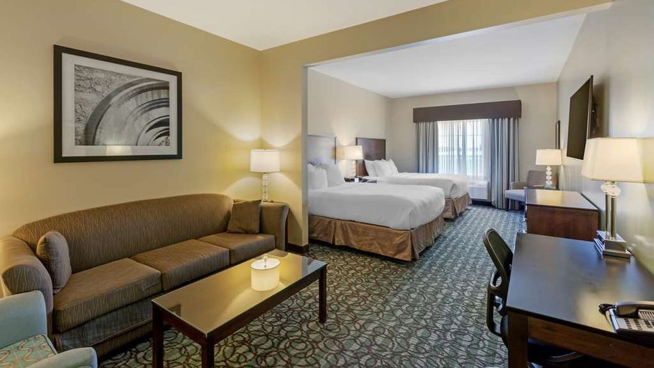 Best Western Plus Walkerton East Ridge Suite