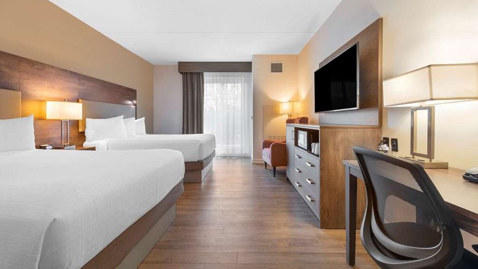 Best Western Plus Parkside Inn & Spa Room