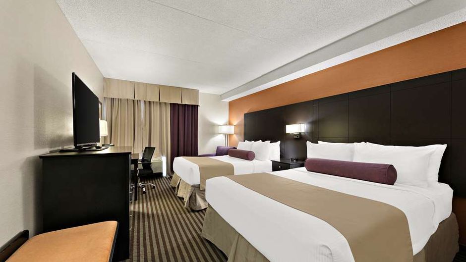 Best Western Plus Toronto North York Room