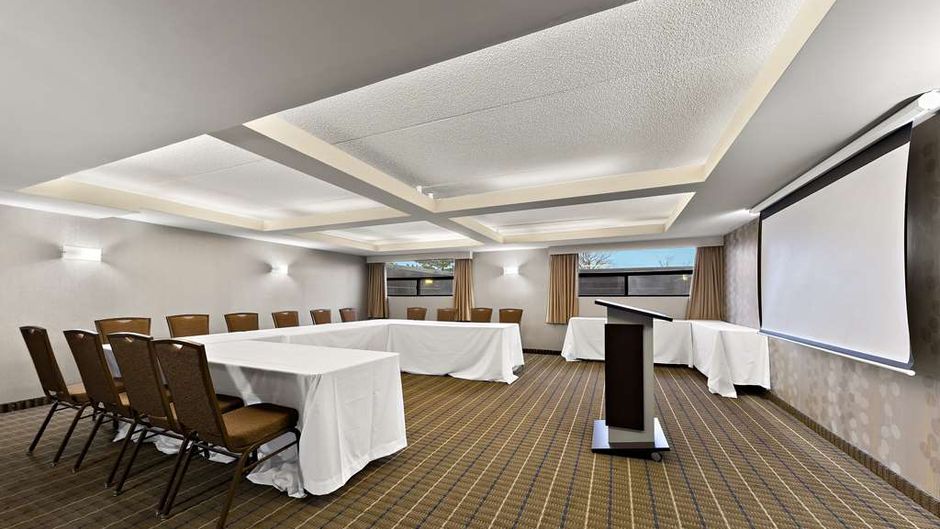 Best Western Plus Toronto North York Meeting