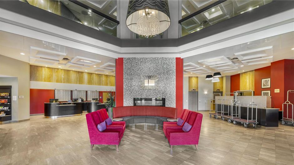 Best Western Plus Waterfront Hotel Lobby