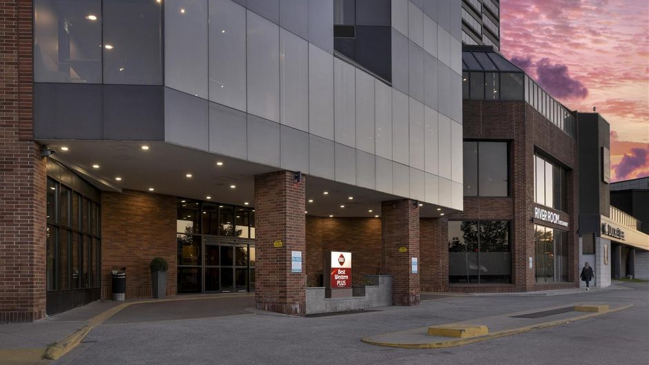 Best Western Plus Waterfront Hotel Exterior
