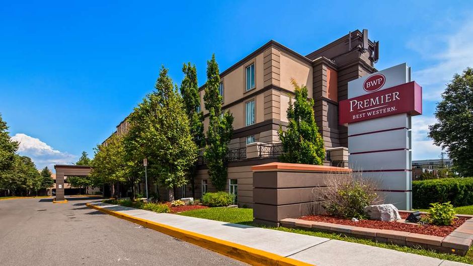 Best Western Premier Toronto Airport Exterior
