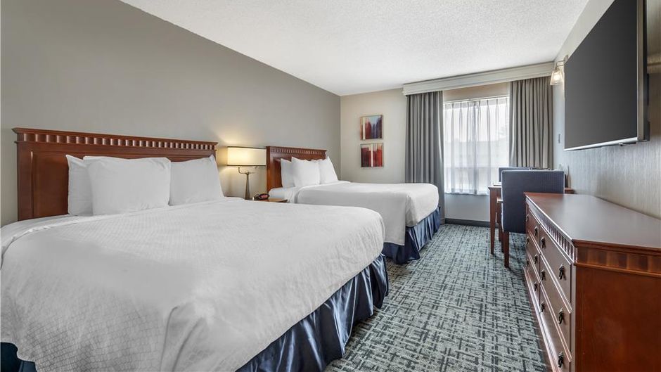 Best Western Hotel Brossard Room