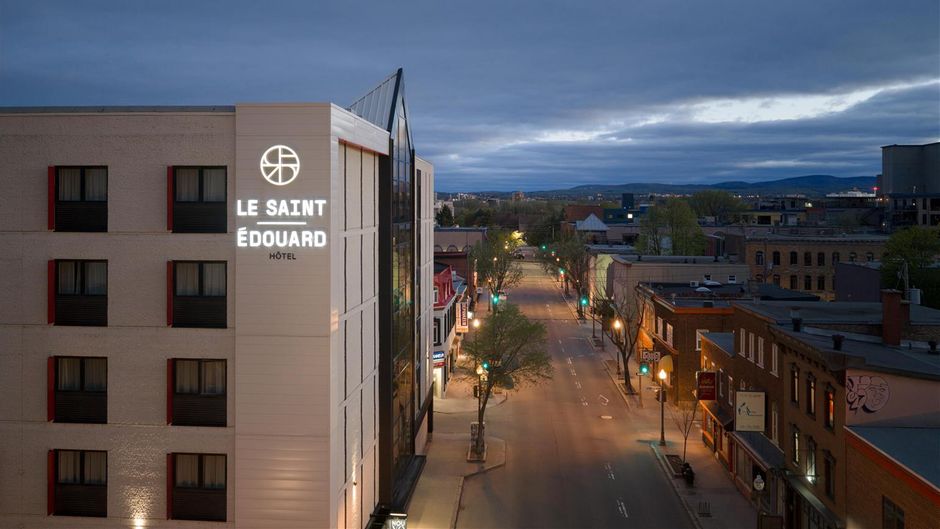 Le Saint Edouard Exterior