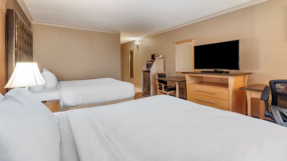 Best Western Marquis Inn & Suites Room