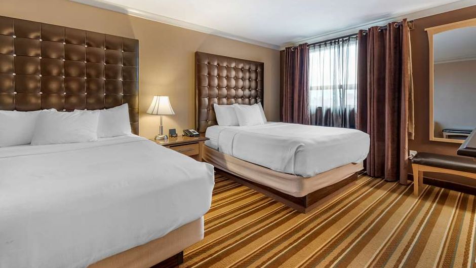 Best Western Marquis Inn & Suites Room