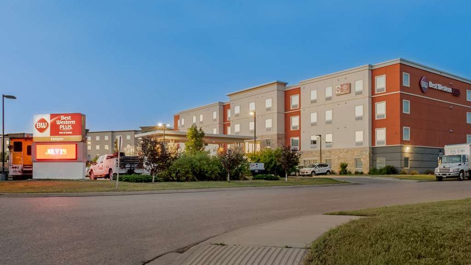Best Western Plus Eastgate Inn & Suites Exterior