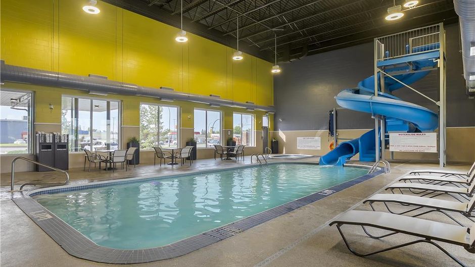 Best Western Plus East Side Pool