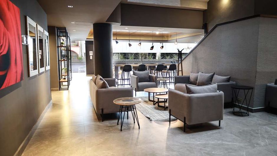 Best Western Santorin Lobby