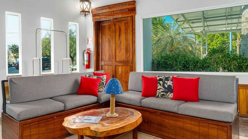 Best Western Posada Chahue Lobby