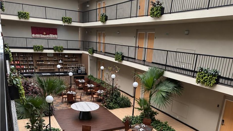 Best Western Plus Monterrey Airport Restaurant